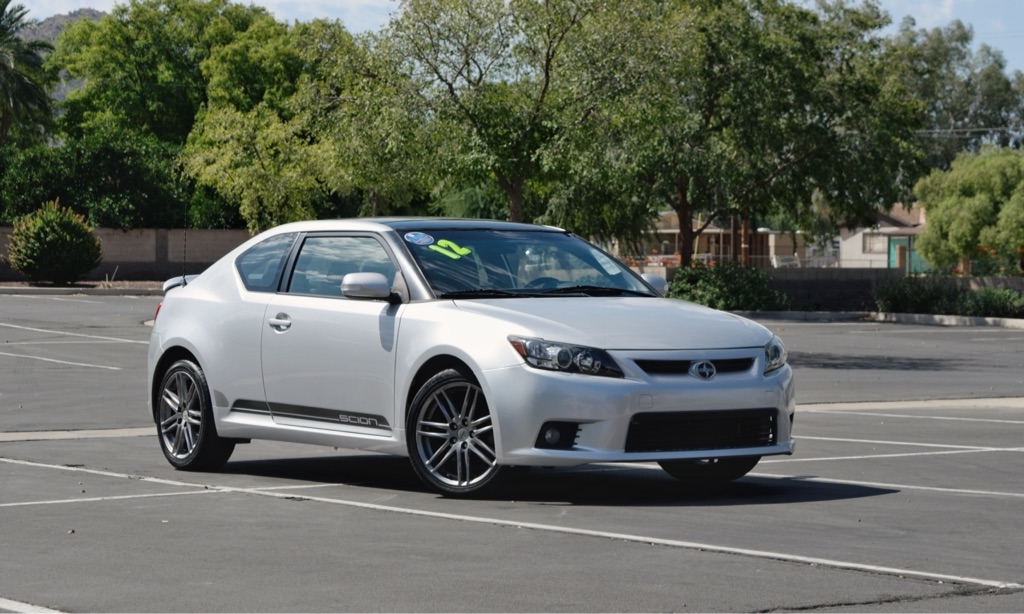 2012 Scion tC photo 16