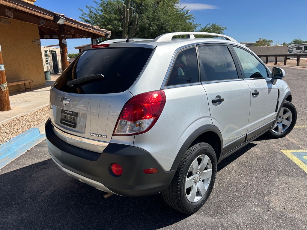 Chevrolet Captiva Sport LS 4D SUV FWD 2012