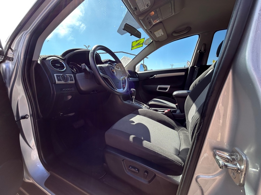 Chevrolet Captiva Sport LS 4D SUV FWD 2012
