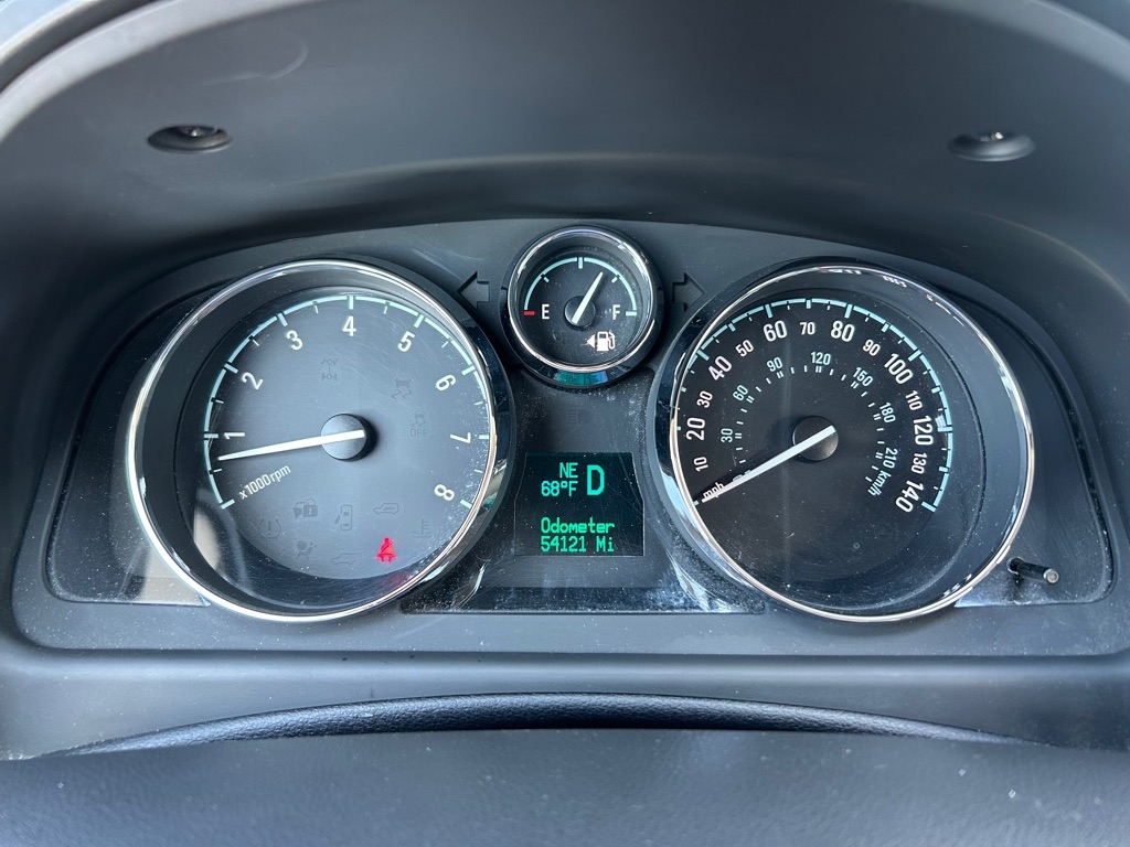 Chevrolet Captiva Sport LS 4D SUV FWD 2012