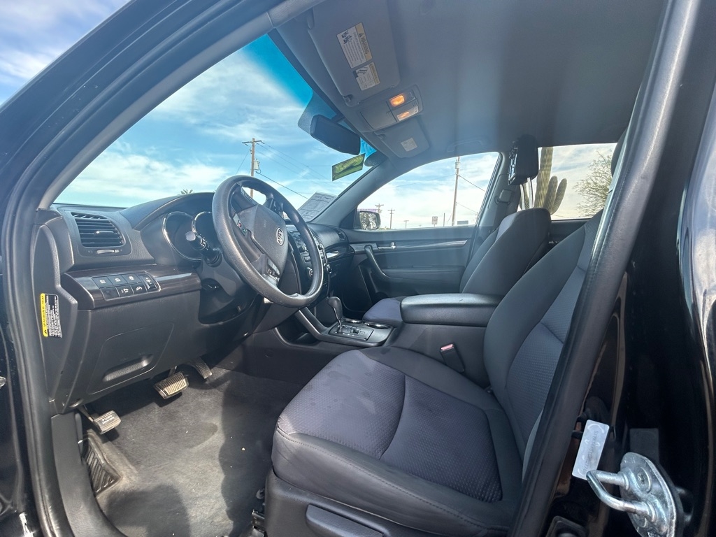 Kia Sorento LX 2012