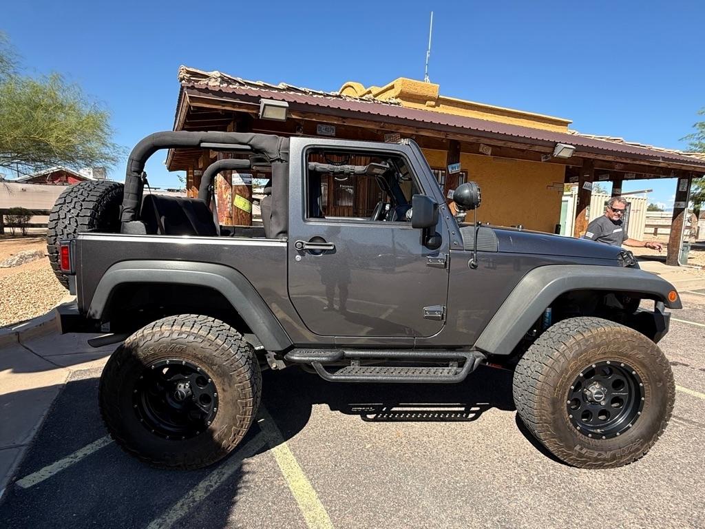 Jeep Wrangler photo 5