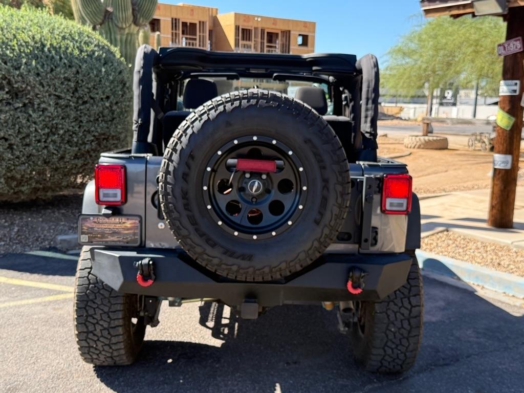 Jeep Wrangler photo 28