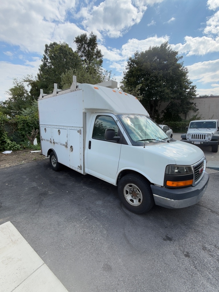 GMC Savana G3500 Cargo 2004 GMC Savana G3500 Cargo 2004