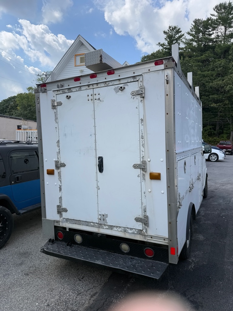 GMC Savana G3500 Cargo 2004 GMC Savana G3500 Cargo 2004