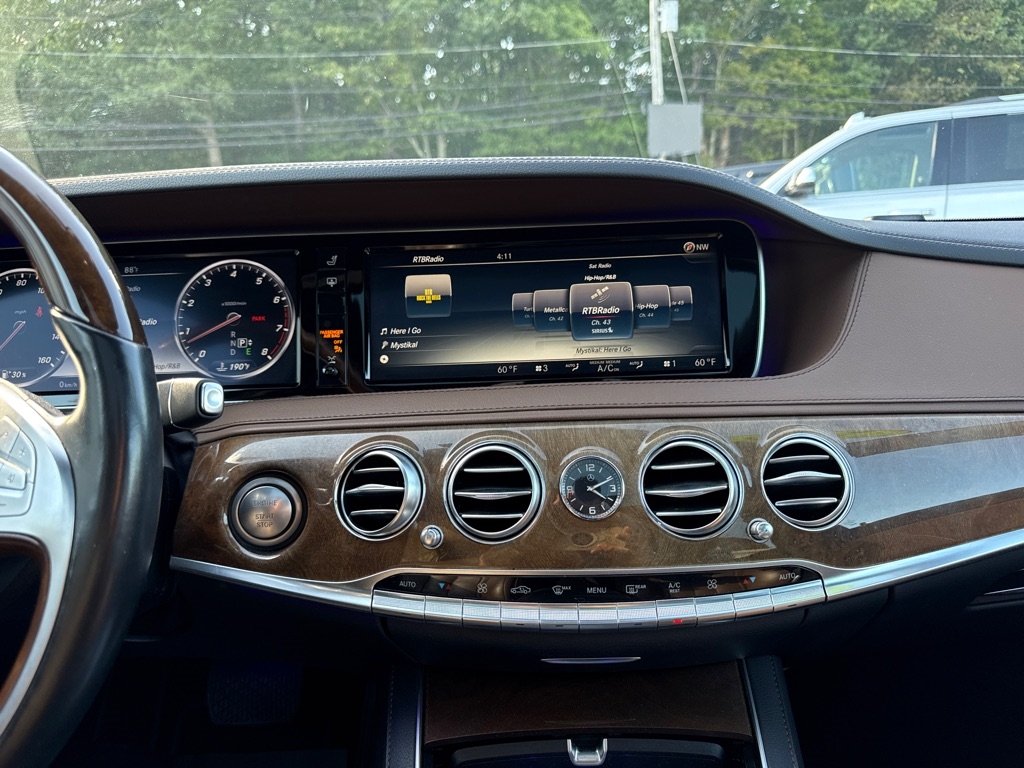 Mercedes-Benz S-Class S550 4MATIC 2015 Mercedes-Benz S-Class S550 4MATIC 2015