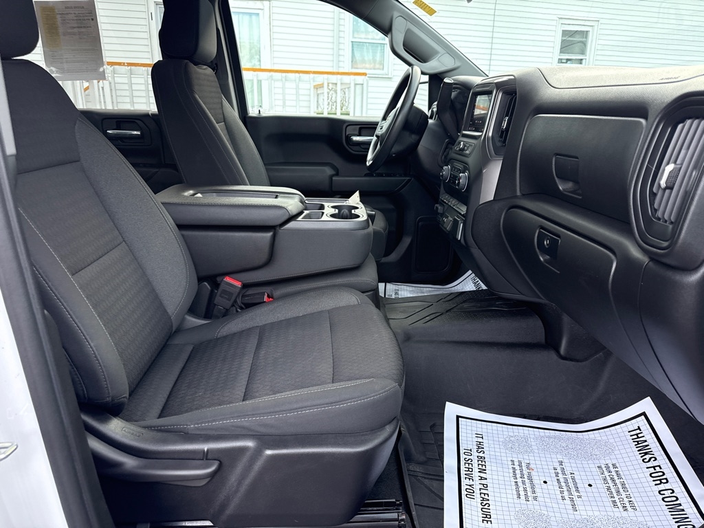 Chevrolet Silverado 1500 Custom Crew Cab 4WD 2023 Chevrolet Silverado 1500 Custom Crew Cab 4WD 2023