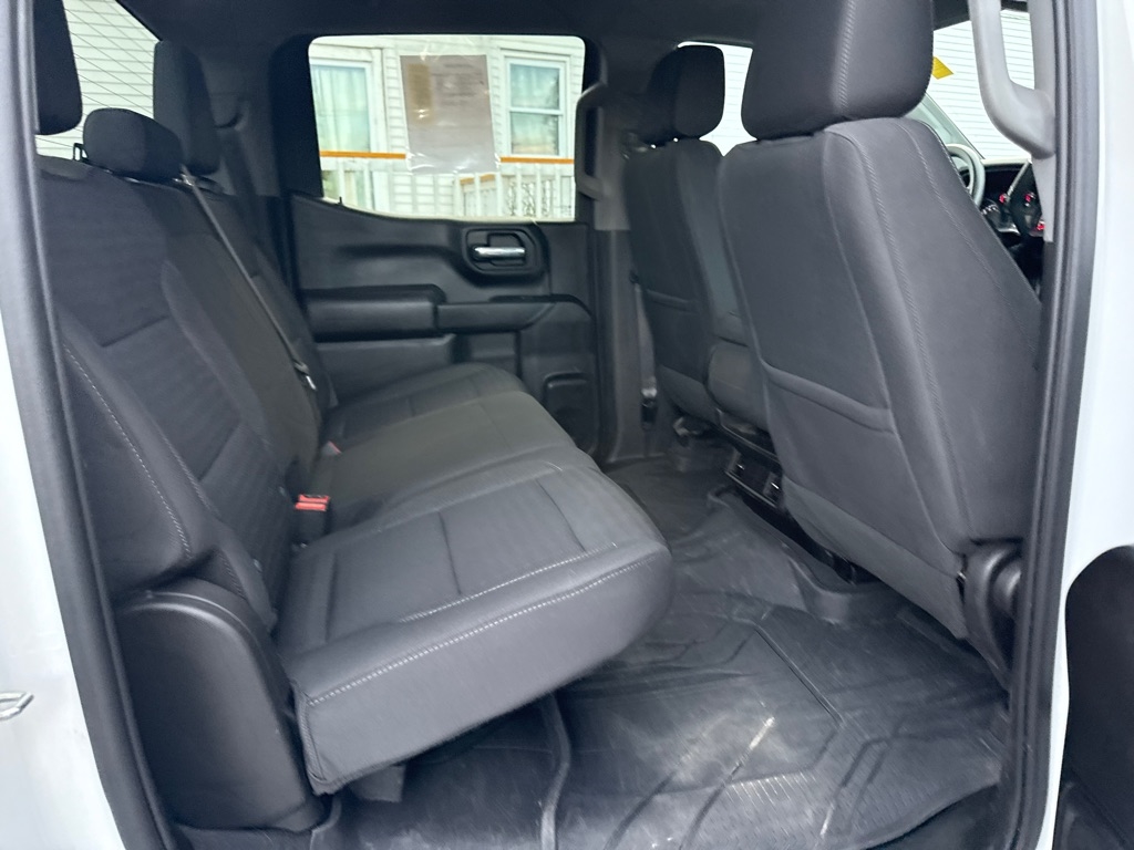 Chevrolet Silverado 1500 Custom Crew Cab 4WD 2023 Chevrolet Silverado 1500 Custom Crew Cab 4WD 2023