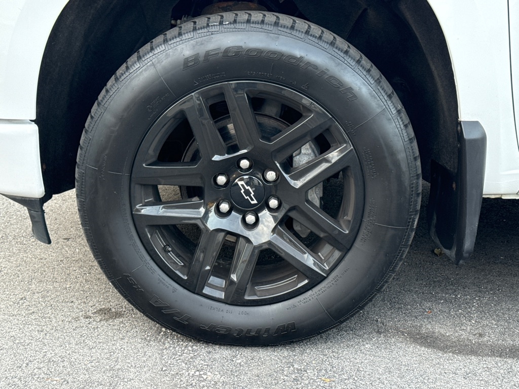 Chevrolet Silverado 1500 Custom Crew Cab 4WD 2023 Chevrolet Silverado 1500 Custom Crew Cab 4WD 2023