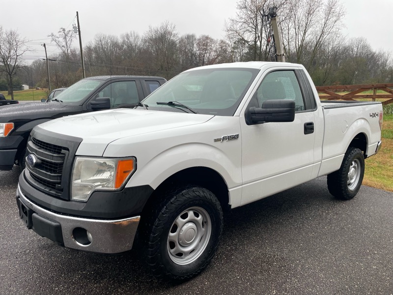 2013 Ford F-150 4WD Reg Cab 122.5" XL