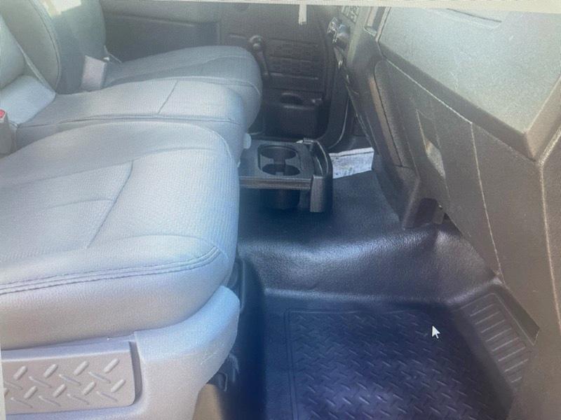 Ford F-150 2WD Reg Cab 122.5" XL 2011