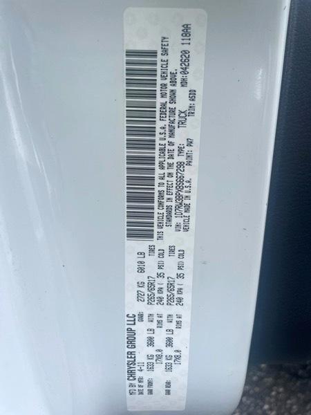 Dodge Dakota SXT Extended Cab 4WD 2011