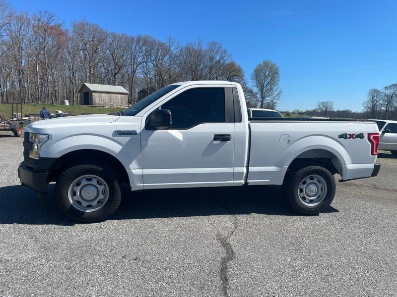 Ford F-150 4WD Reg Cab 122.5" XL 2016