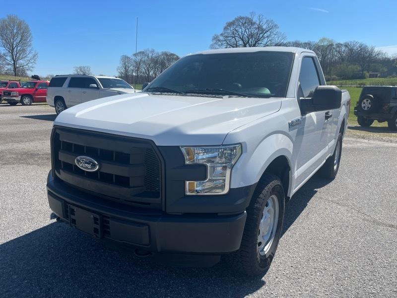 Ford F-150 4WD Reg Cab 122.5" XL 2016