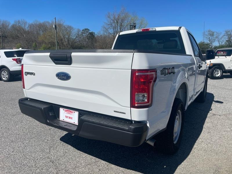 Ford F-150 4WD Reg Cab 122.5" XL 2016