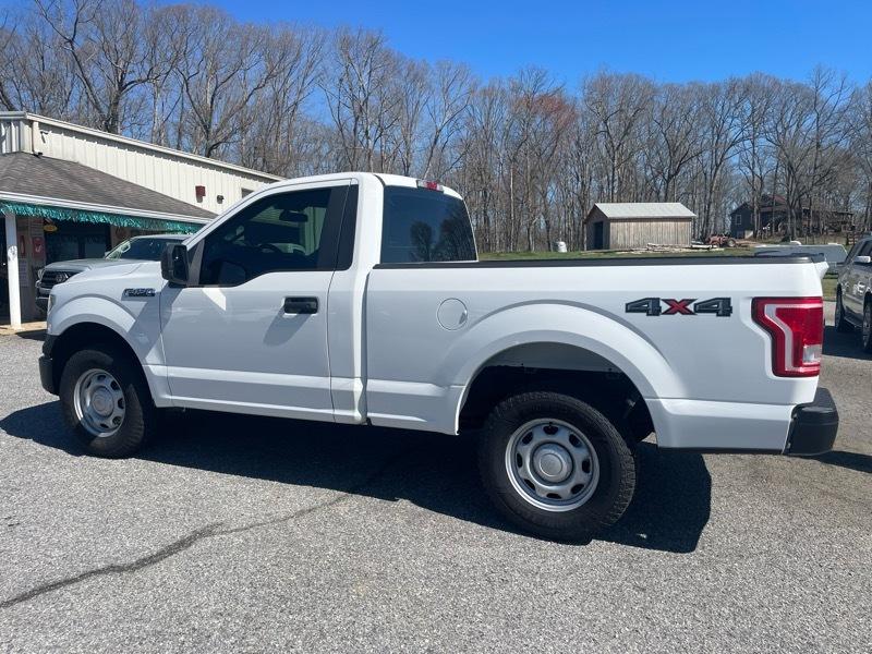 Ford F-150 4WD Reg Cab 122.5" XL 2016
