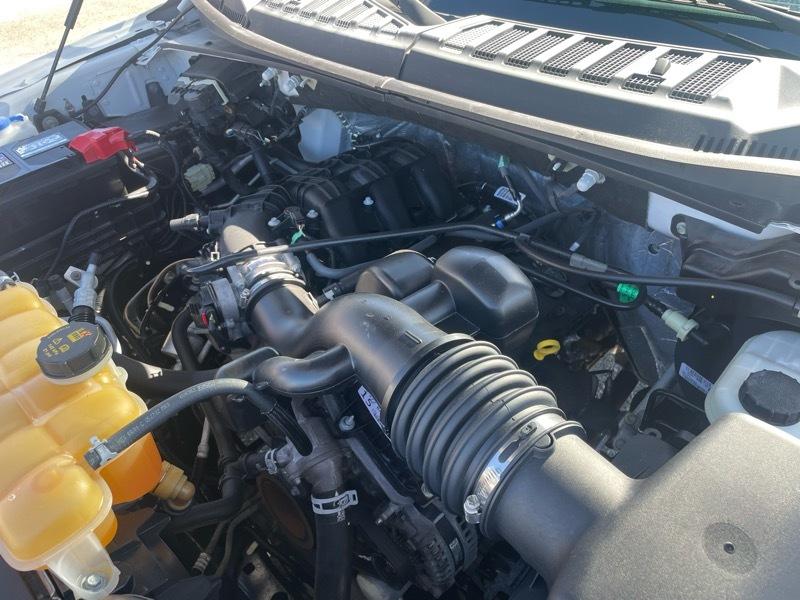 Ford F-150 4WD Reg Cab 122.5" XL 2016