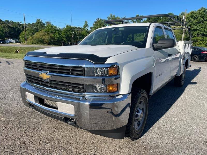 2015 Chevrolet Silverado HD's photo