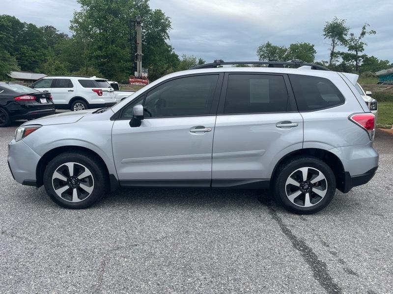 Subaru Forester 2.5i Premium PZEV CVT 2017