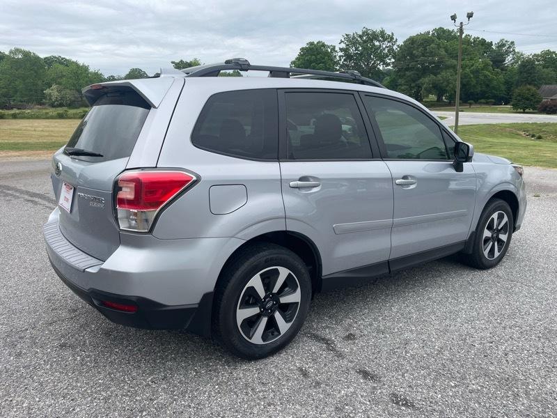 Subaru Forester 2.5i Premium PZEV CVT 2017