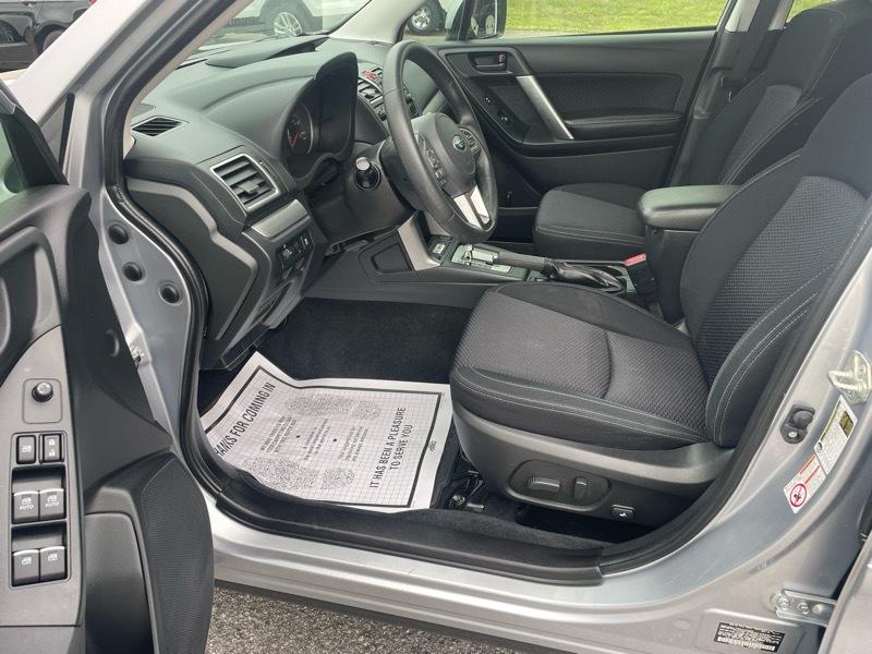 Subaru Forester 2.5i Premium PZEV CVT 2017