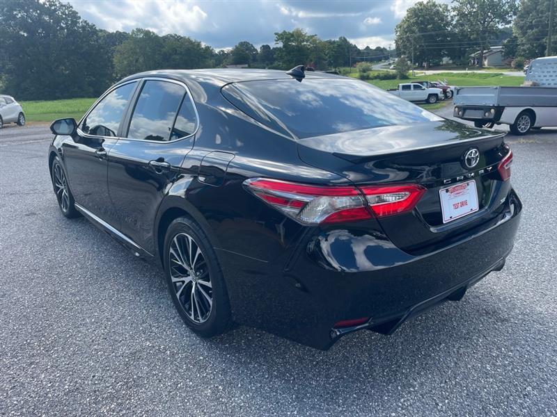 Toyota Camry L 2019