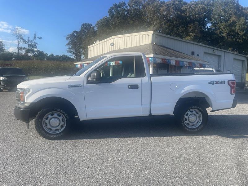 Ford F-150 4WD Reg Cab 122.5" XL 2020