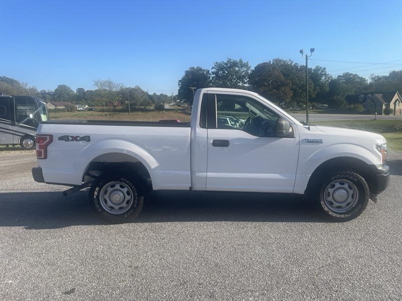 Ford F-150 4WD Reg Cab 122.5" XL 2020
