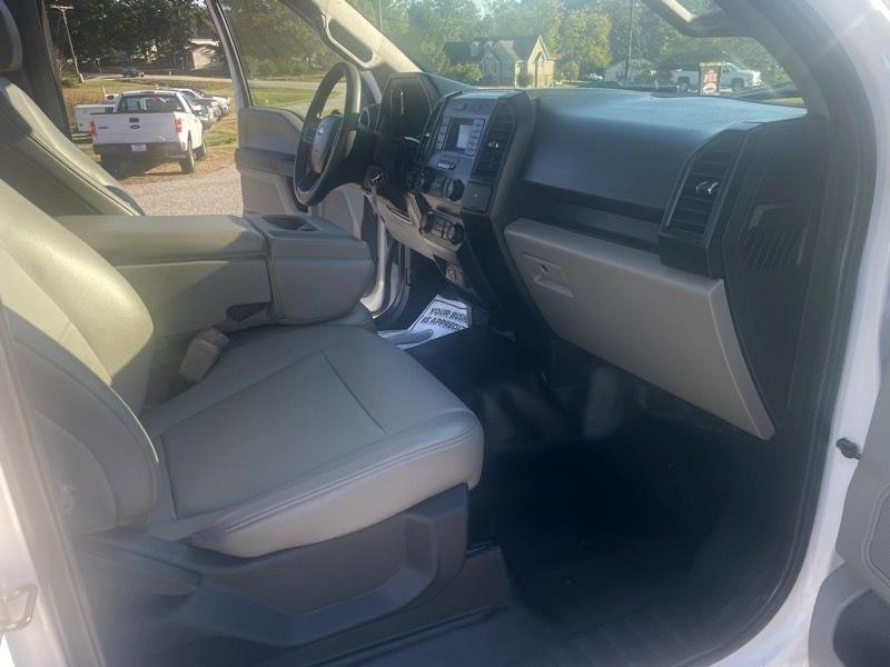 Ford F-150 4WD Reg Cab 122.5" XL 2020
