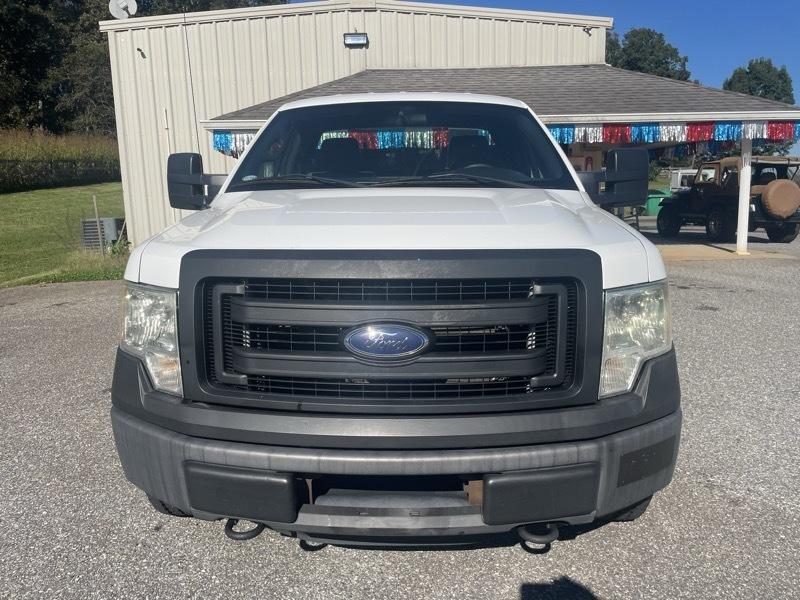 Ford F-150 4WD Reg Cab 126" XL 2013
