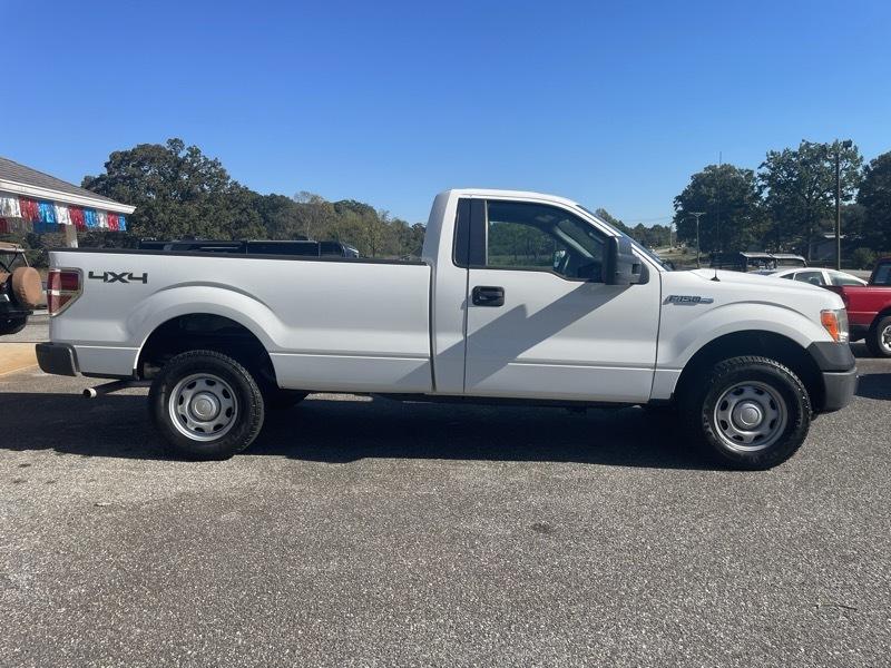 Ford F-150 4WD Reg Cab 126" XL 2013