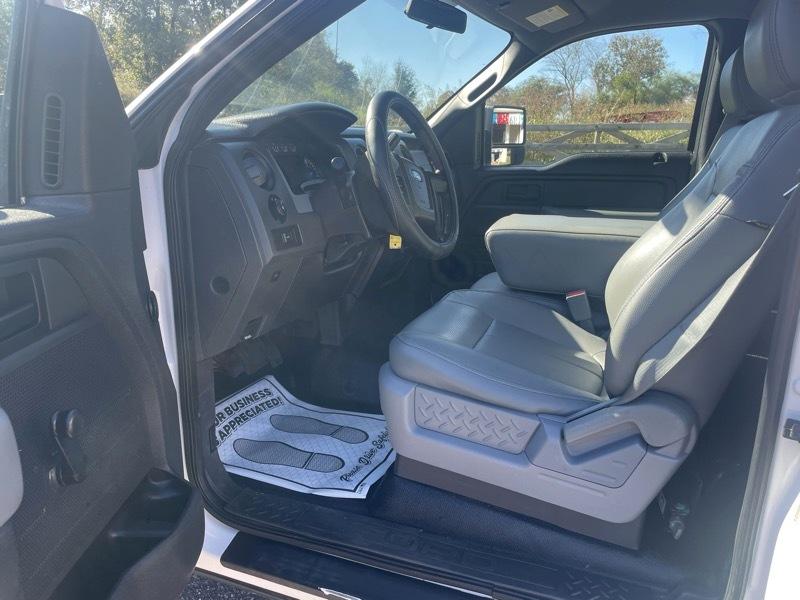 Ford F-150 4WD Reg Cab 126" XL 2013