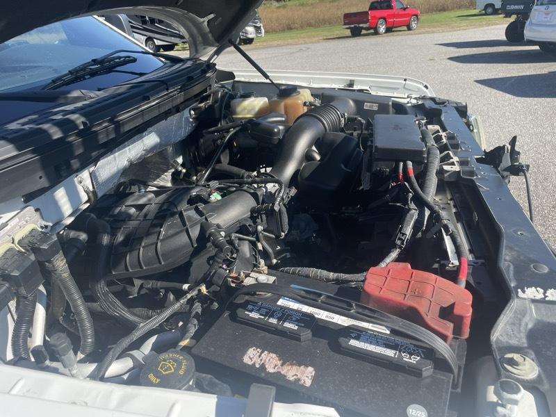 Ford F-150 4WD Reg Cab 126" XL 2013