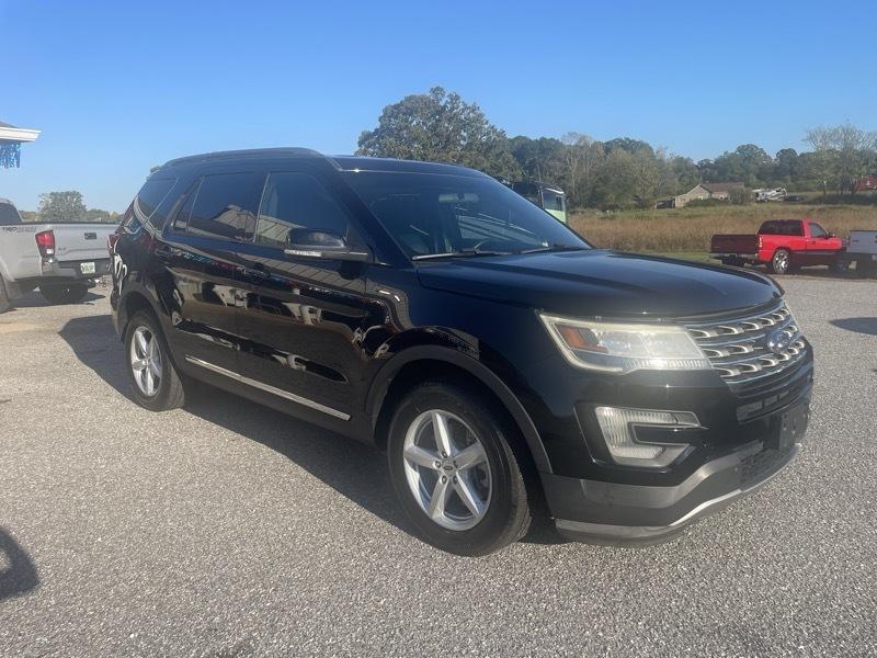 Ford Explorer 4dr XLT 4WD 2016