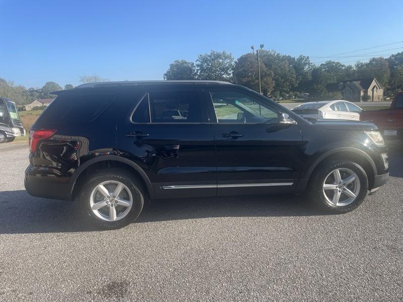 Ford Explorer 4dr XLT 4WD 2016