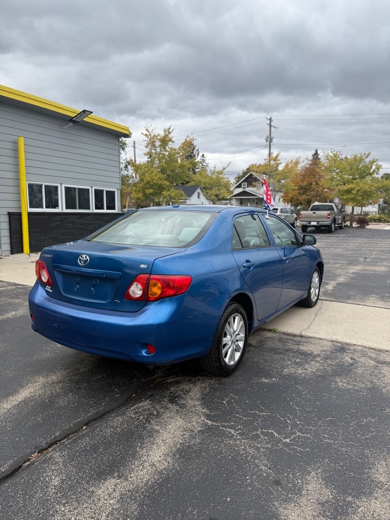 Toyota Corolla  2009