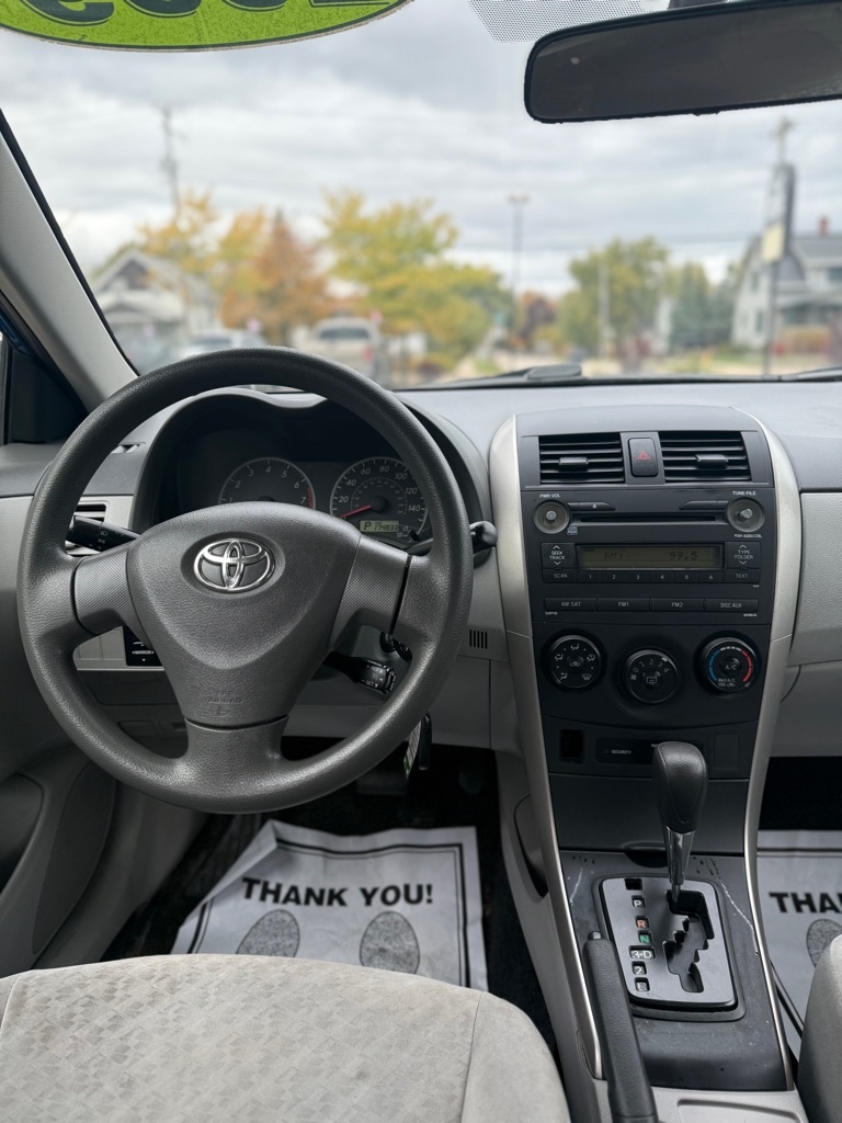 Toyota Corolla  2009
