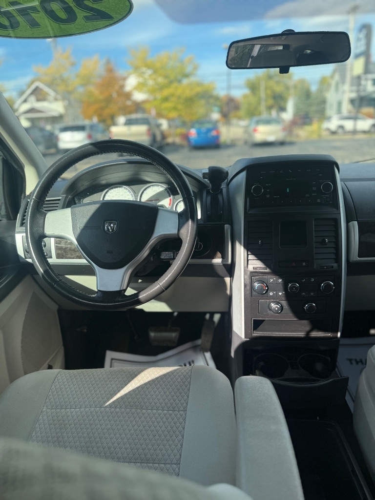 Dodge Grand Caravan  2010