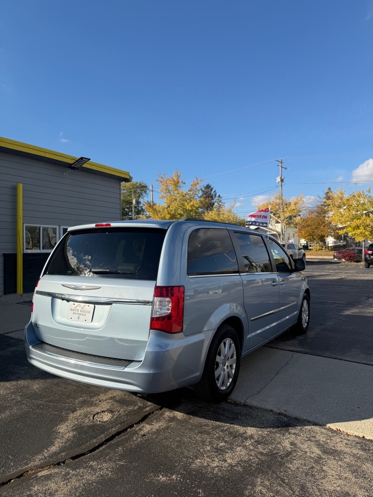 Chrysler Town & Country  2013