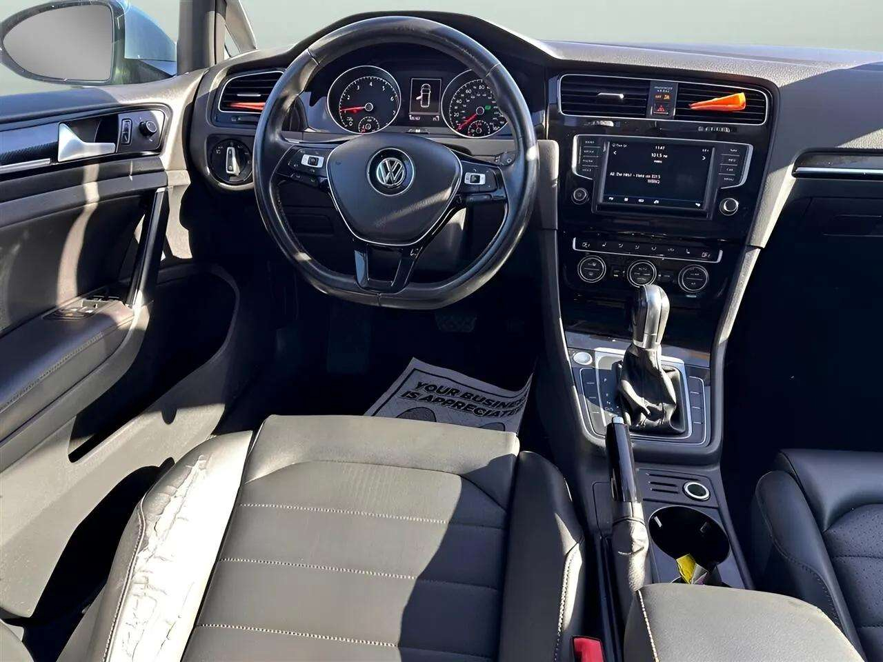 Volkswagen Golf SportWagen TSI SE 6A 2017