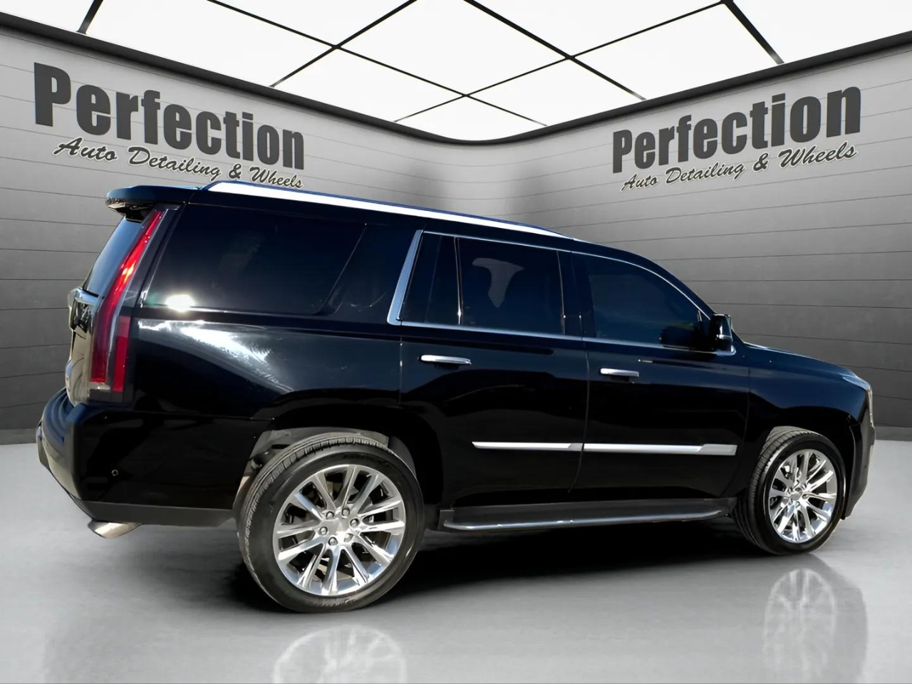 Cadillac Escalade Luxury 2WD 2020