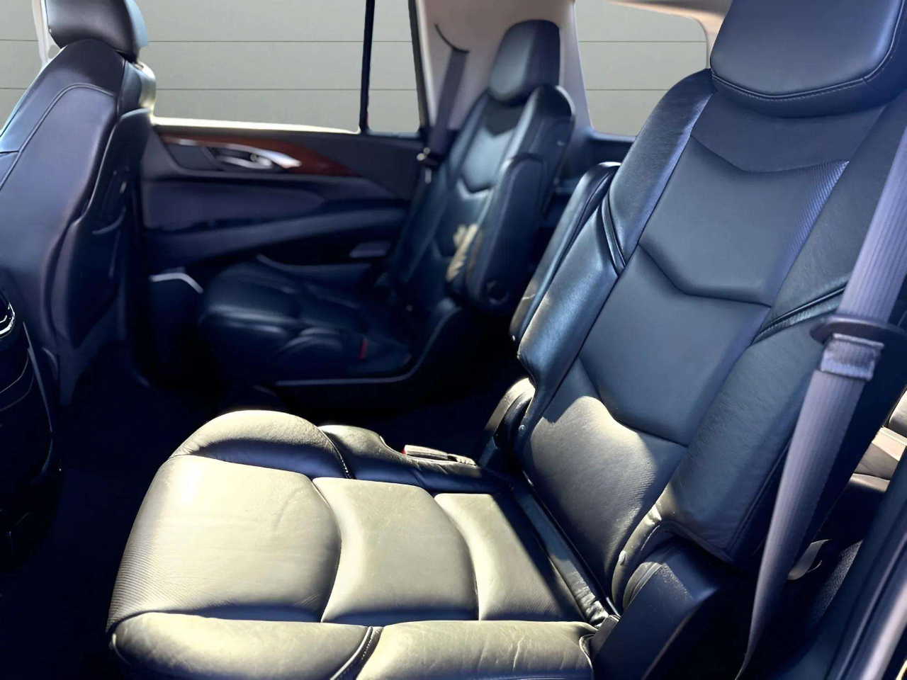 Cadillac Escalade Luxury 2WD 2020