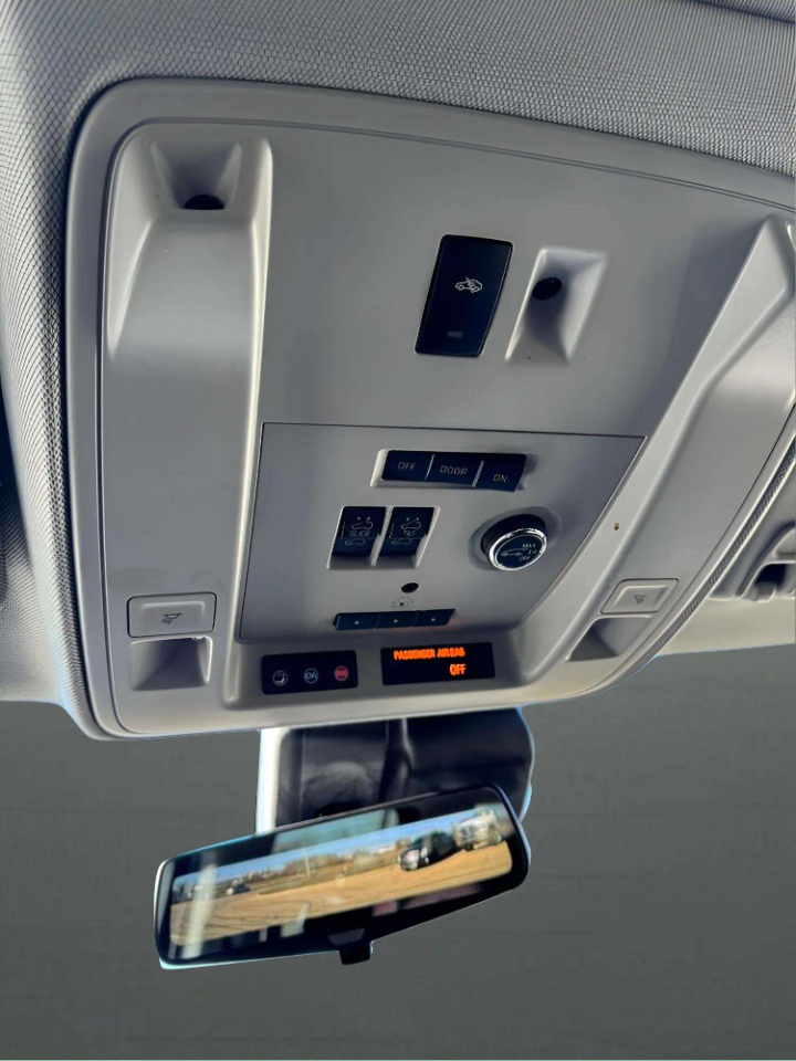 Cadillac Escalade Luxury 2WD 2020