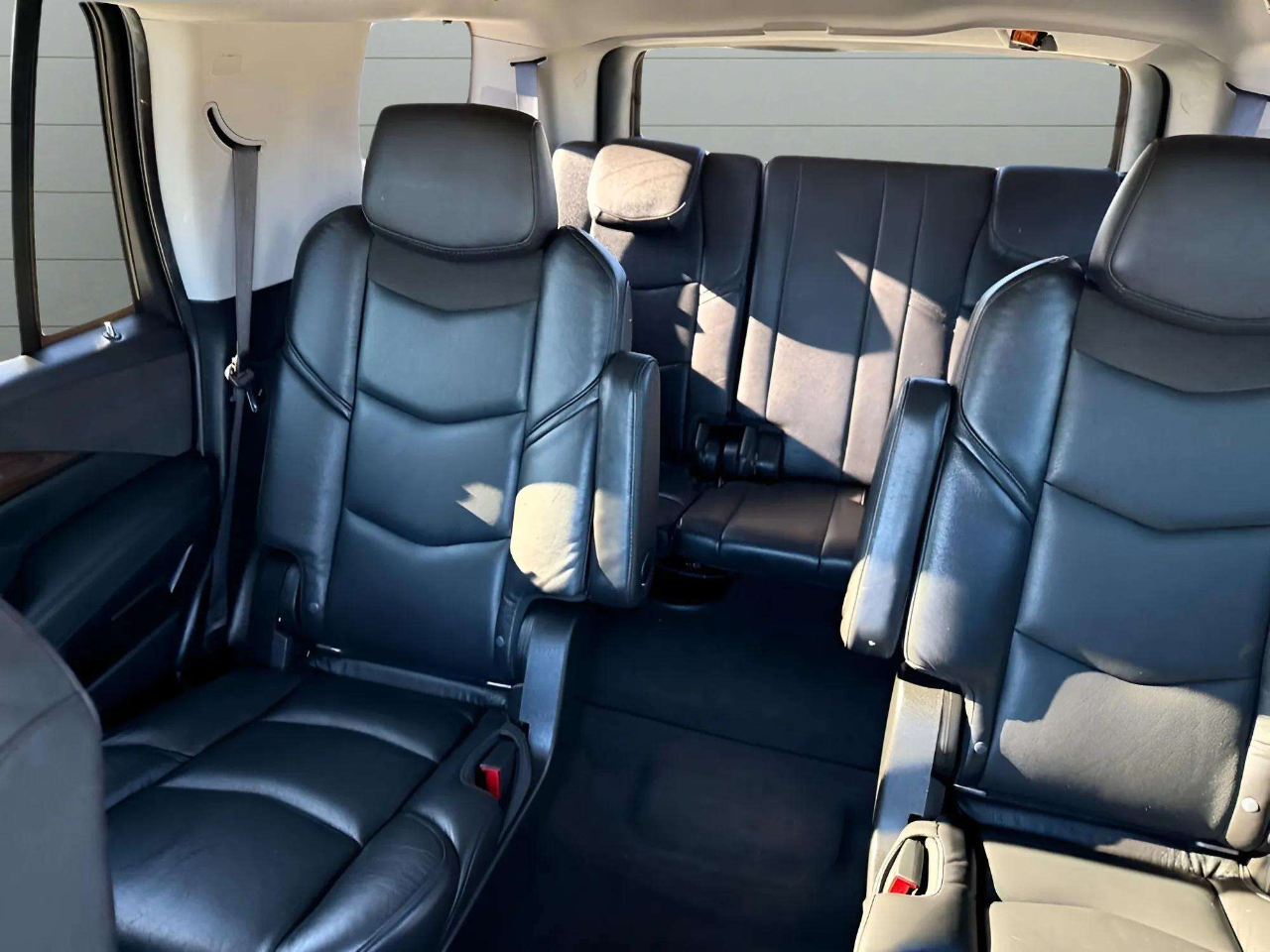 Cadillac Escalade Luxury 2WD 2020