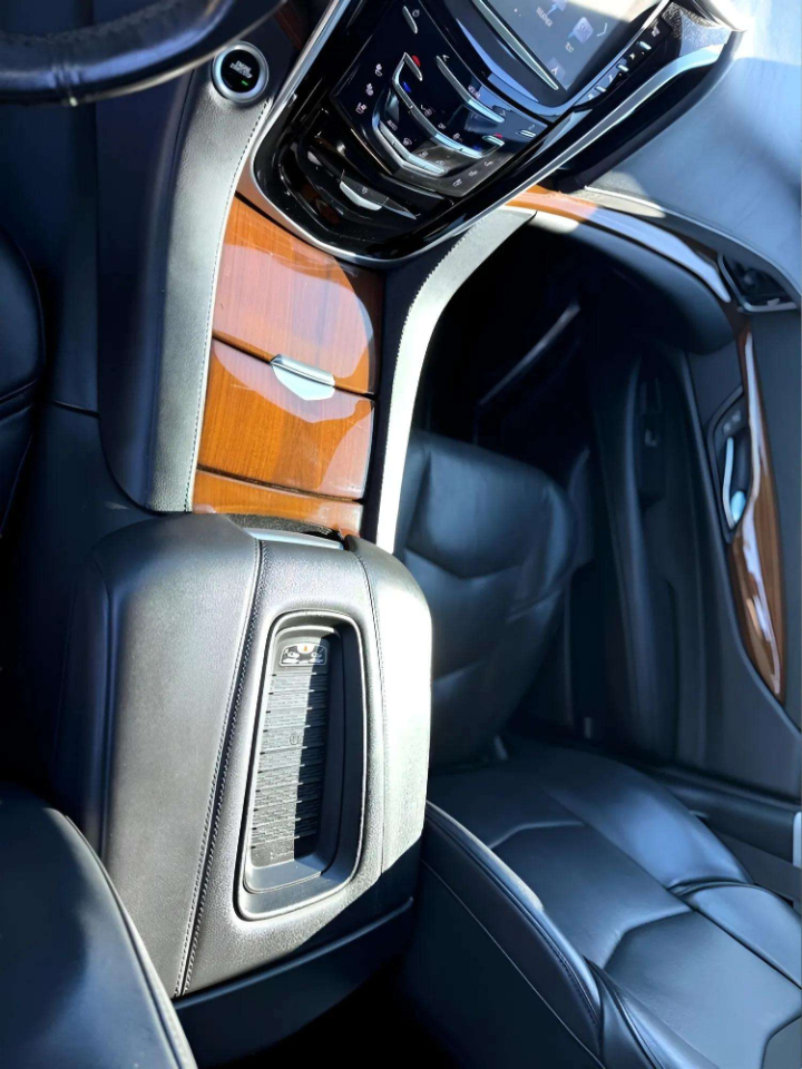 Cadillac Escalade Luxury 2WD 2020