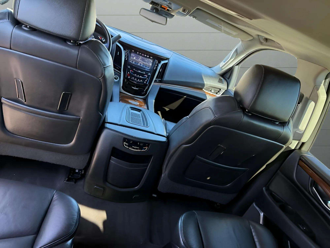 Cadillac Escalade Luxury 2WD 2020
