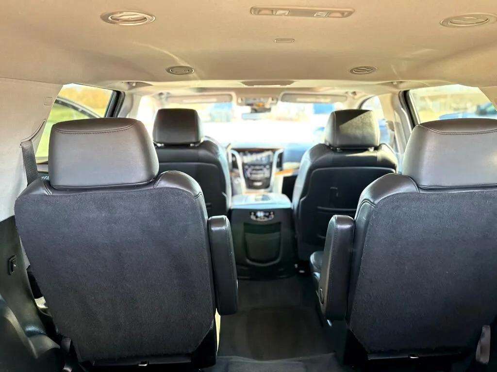 Cadillac Escalade Luxury 2WD 2020