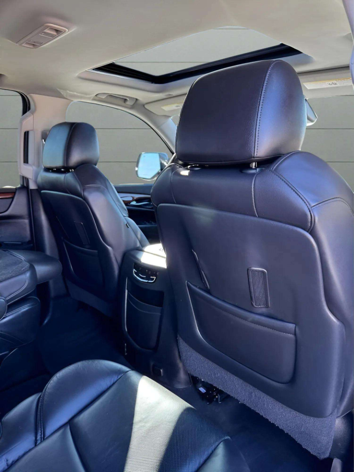 Cadillac Escalade Luxury 2WD 2020