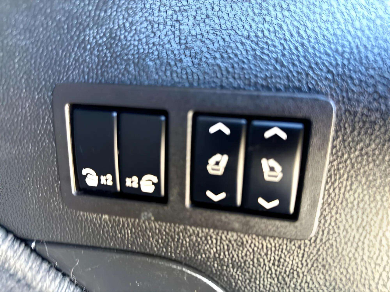 Cadillac Escalade Luxury 2WD 2020