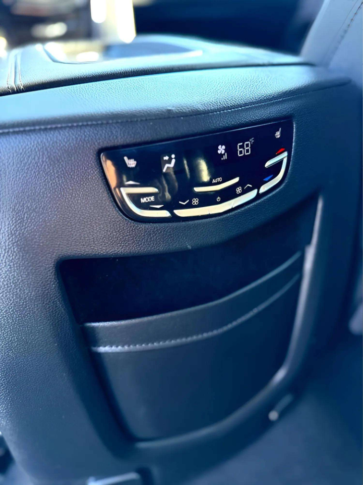 Cadillac Escalade Luxury 2WD 2020